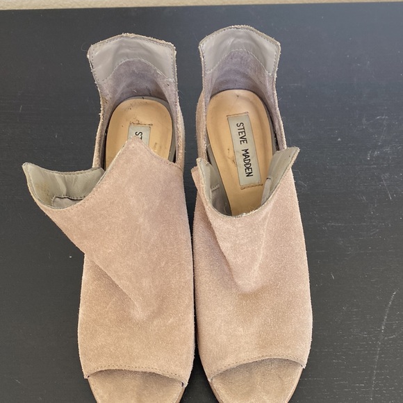 Steve Madden booties-8 - Picture 4 of 4